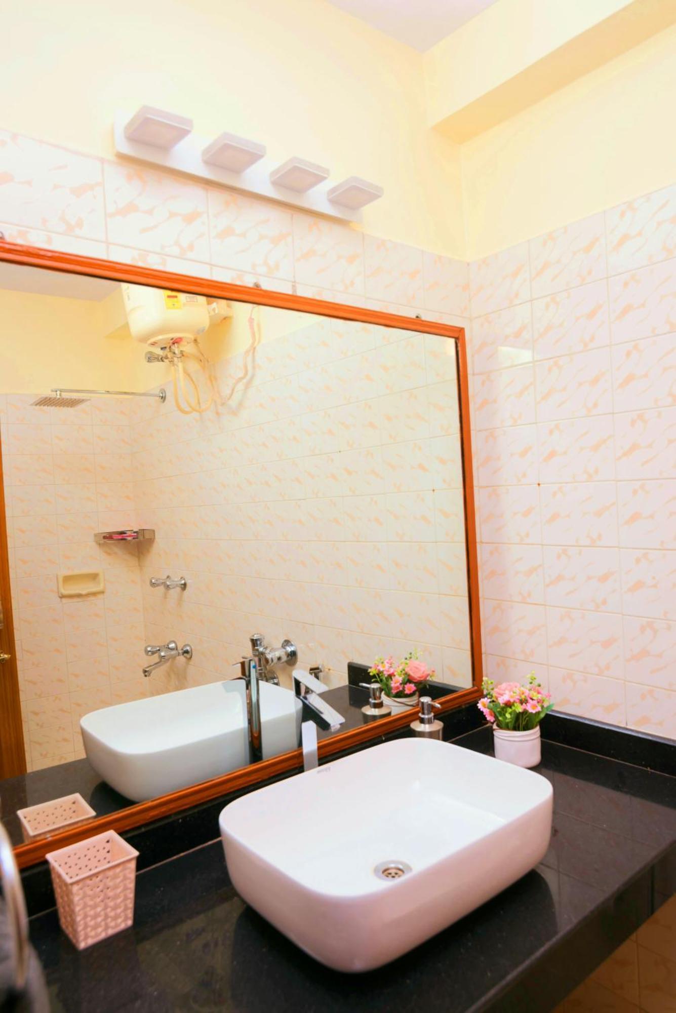 'golden Sea Shell' 1 Bhk * Benaulim